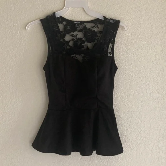 Papaya Elegant Blouse Size Small - Picture 3 of 4